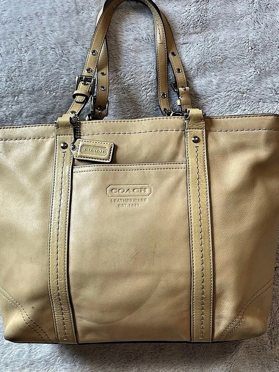 Coach Handbags - Coach Legacy East West Gallery Tote Beige Leather Bag